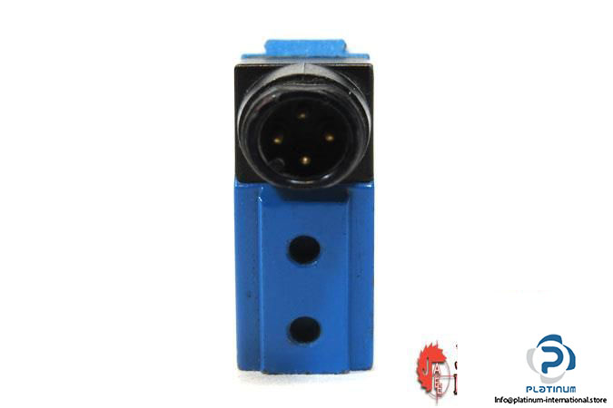 SICK-WT12-P4381-PHOTOELECTRIC-PROXIMITY-SENSOR5_675x450.jpg