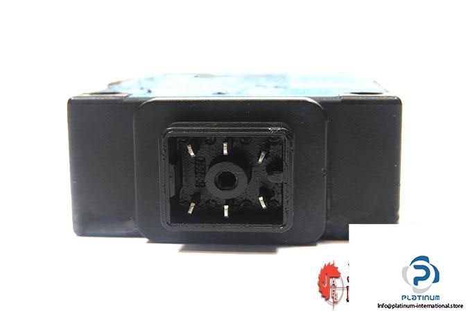 SICK-WS27-2D630-THROUGH-BEAM-PHOTOELECTRIC-SENSOR5_675x450.jpg