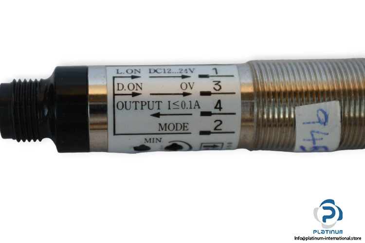 SICK-VT180-P410-CYLINDRICAL-PHOTOELECTRIC-PROXIMITY-SENSOR6_675x450.jpg