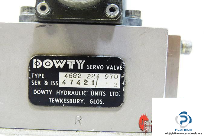DOWTY-4682-224-970-SERVO-VALVE-7_675x450.jpg