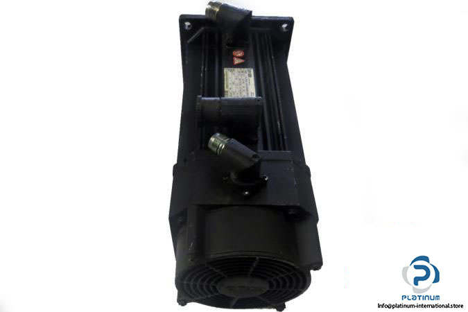 Lenze-MCA-13134-RS0B0-Z0D0-STBF10N-R0SU-Servo-Motor5_675x450.jpg