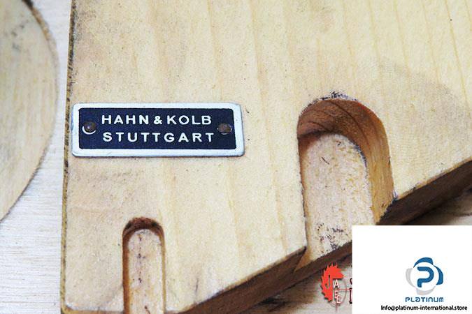 HAHN-KOLB-TESA-250-275-3-POINT-INTERNAL-MICROMETER7_675x450.jpg