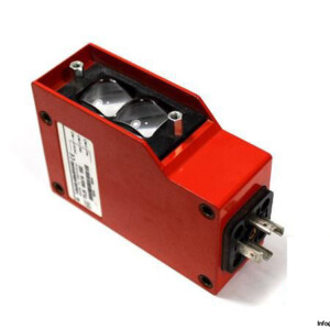 Leuze-TLS-854-SE-PhotoElectric-Sensor_675x450.jpg