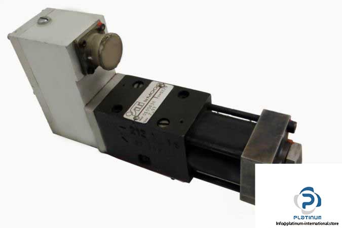 MOOG-0105434-Valve5_675x450.jpg