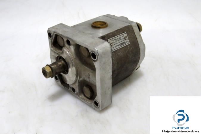 Displacement-Motor-Orsta-hydraulik-TGL-370_675x450.jpg