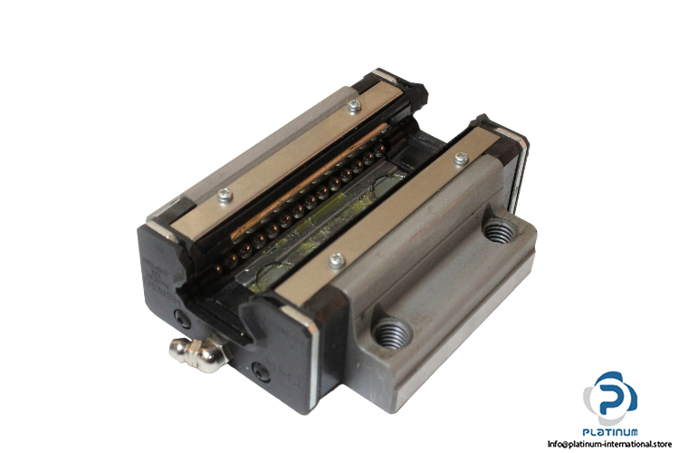 thk-HSR30A1KK-linear-bearing-block