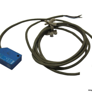 sick-IQ12-02BPS-KU0-inductive-proximity-sensor