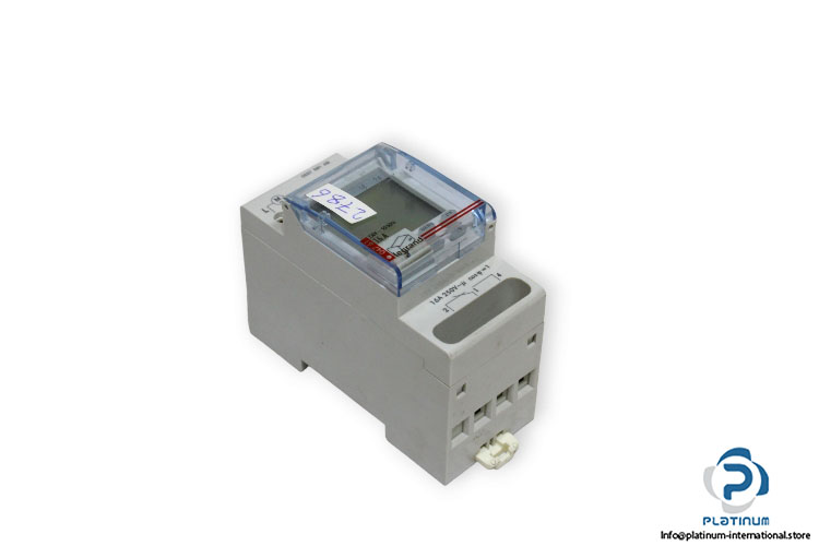 legrand-D21-047-61-time-switch-(used)