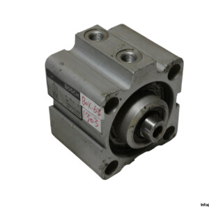 bosch-0-822-010-262-compact-cylinder-(used)