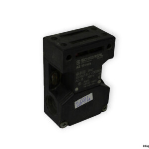 schmersal-AZ-15ZVRK-safety-switch-(used)