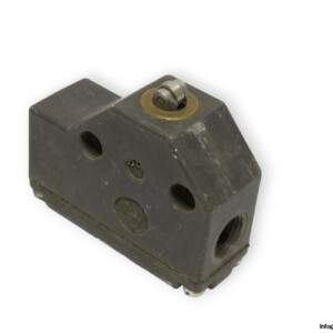 euchner-N-101-R-503-limit-switch-(used)