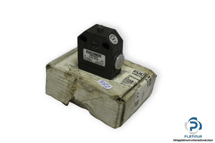 euchner-NB01D556-M-precision-single-limit-switch-(new)