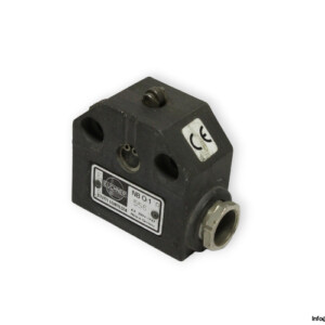 euchner-NB-01-R-556-precision-single-limit-switch-(used)