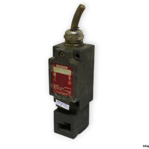 euchner-NZ1VZ-538-E-safety-switch-(used)