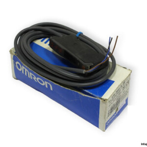 Omron E3X-DA41-N Photoelectric Switch