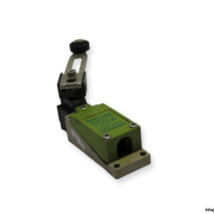 chnt-YBLX-ME_8108-travel-switch