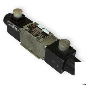 Herion-S6VH10G0190014M0-solenoid-operated-directional-valve-(used)