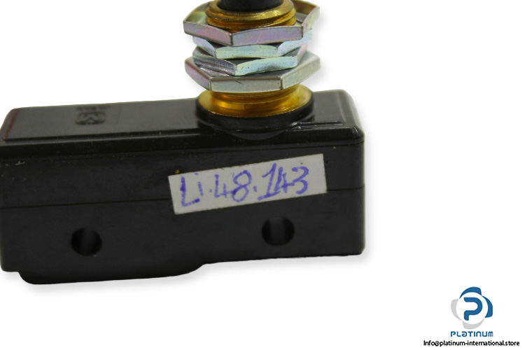 am1107kf-micro-switch-1