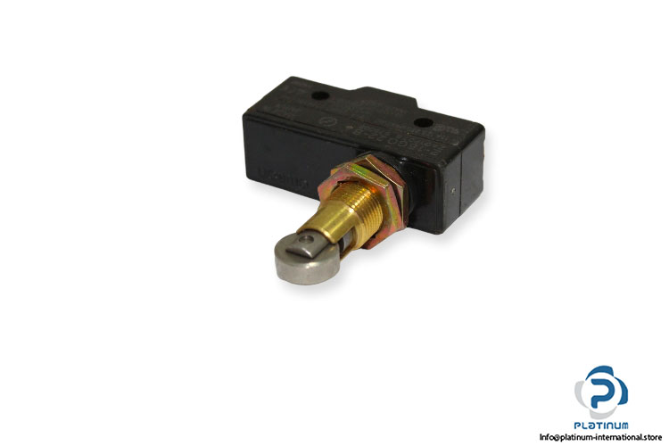omron-z-15gq22-b-limit-switch-1