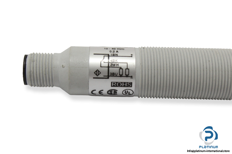 carlo-gavazzi-ca18clf08pam1-capacitive-proximity-switch-3