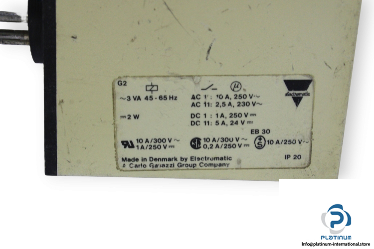 carlo-gavazzi-S-114-156-230-pulse-continuity-timer-(used)-2