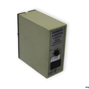 carlo-gavazzi-S-114156-230-pulse-continuity-relay-timer-(used)
