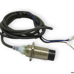 Omron E2A-M18KN16-WP-B2 Cylindrical Proximity Sensor