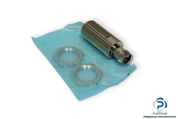 omron-E2A-M18KS08-M1-B1-inductive-proximity-sensor-new