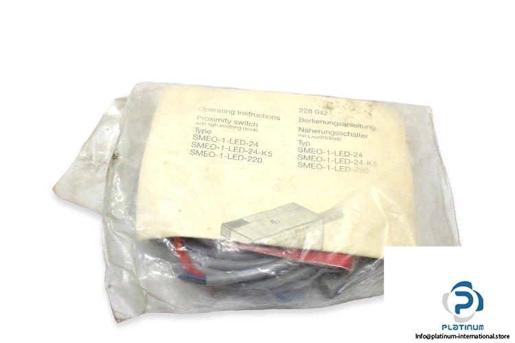 festo-SMEO-1-LED-24-K5-proximity-reed-switch-new-3- (1)
