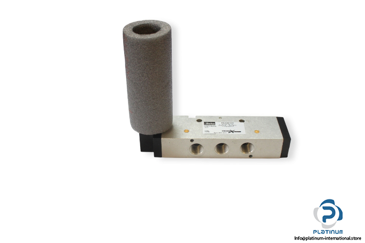 parker-P2LCX61322-pneumatic-manual-valve
