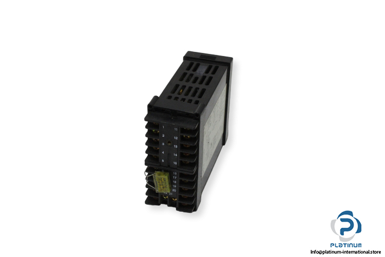 eurotherm-3042-5580-temperature-controller