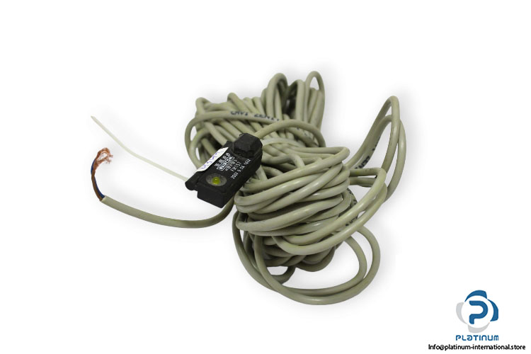 waircom-FM157-magnetic-sensor-used