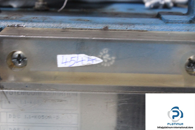 indramat-DDC-1.1-K050A-DA01-00-ac-servo-drive-(used)-4