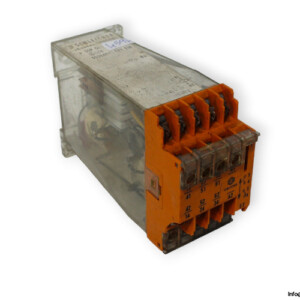 Schleicher-SSP-56-15314843-122-118-control-relay-(used)