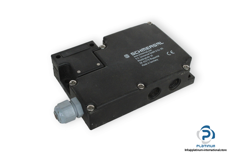 Schmersal-AZM-161CC-12_12RK-024-solenoid-interlock-(used)