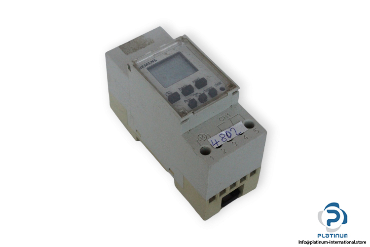 siemens-7LF4110-digital-time-switch-(used)