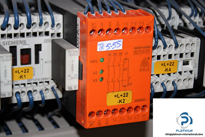 dold-BD5935-emergency-stop-module-used