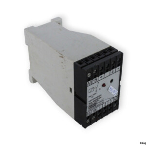 p-u-l-s-o-t-r-o-n-i-c-8300-0300-safety-relay-(used)