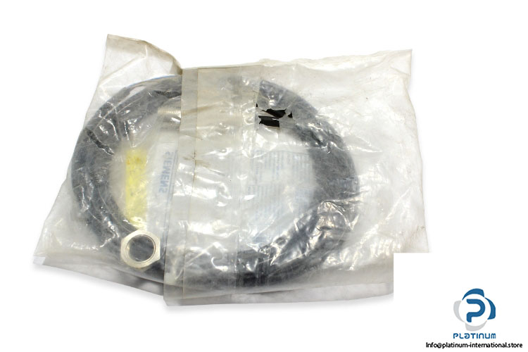 siemens-3RG4112-0AG01-inductive-sensor