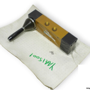 Pneumax-212.53.31.9.1-lever-valve-(new)