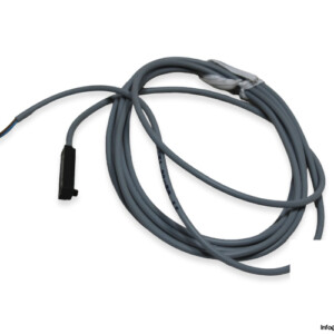 camozzi-CST-220-09R-magnetic-proximity-switch