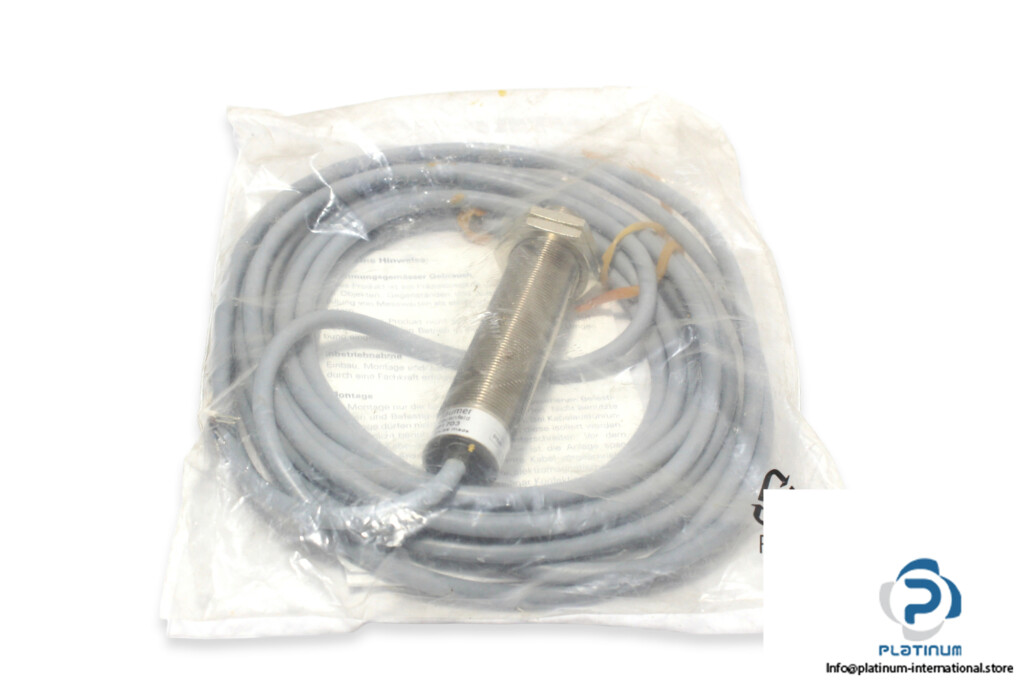 Baumer Unam 18P1703 Ultrasonic Proximity Sensor