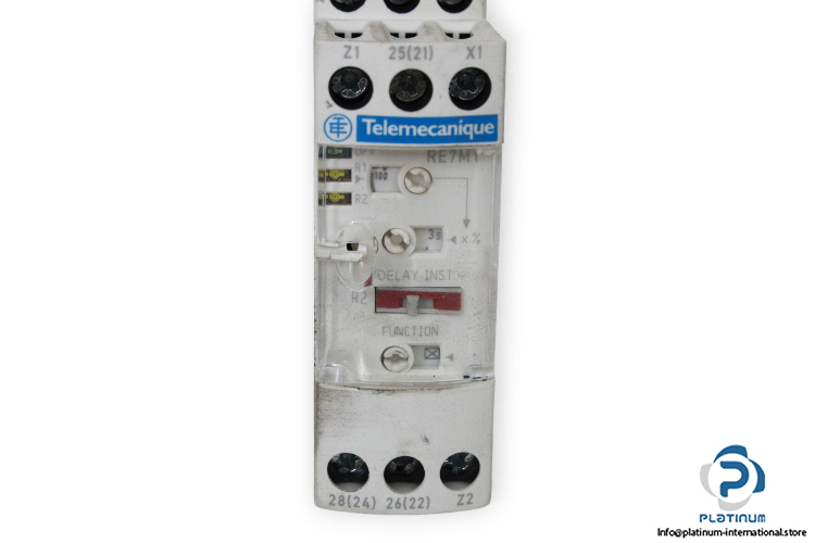telemecanique-RE7-MY13MW-timer-(used)-1