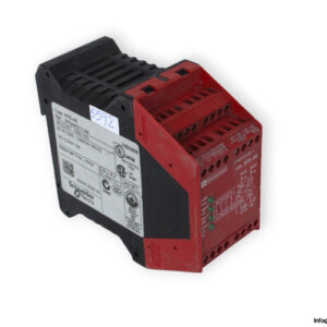 telemecanique-XPSAK311144-safety-relay-used