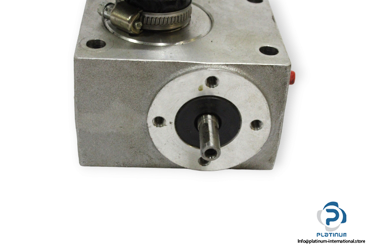 servomech-SJ05-A-RH1-VERS.4-screw-jack-(used)-1