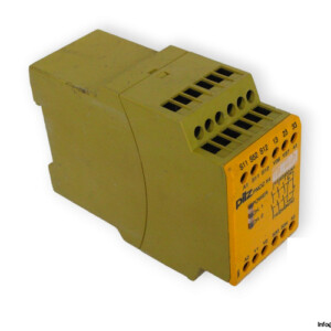 pilz-PNOZ-X4-230VAC-3N_O-1N_C-safety-relay-(used)