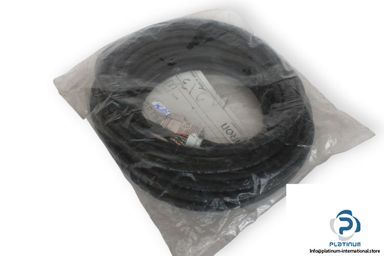 omron-R88A-CRH010C-encoder-cable-(new)