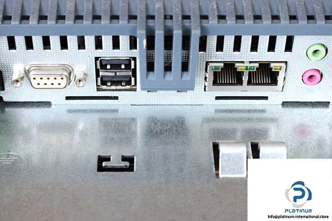 siemens-6AV2-124-1MC01-0AX0-comfort-panel-(used)-3