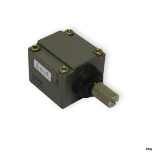 telemecanique-ZC2JE09-limit-switch-head-(used)