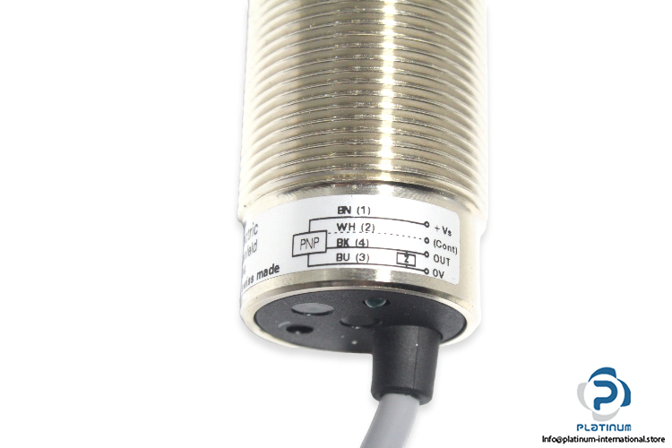 baumer-unam-30p1104-ultrasonic-proximity-sensor-3